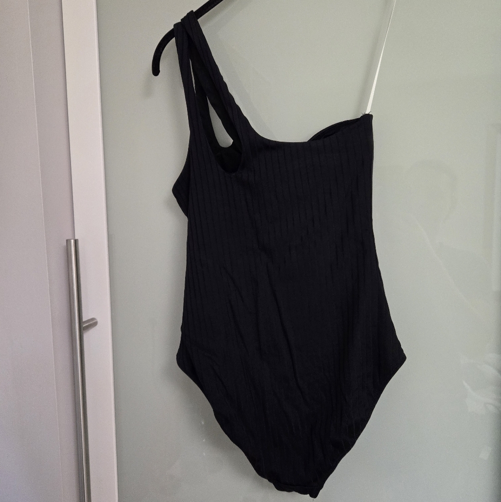 Aerie Ribbed Shine Asymmetrical Full Coverage One Piece Swimsuit Size Medium - Picture 7 of 8